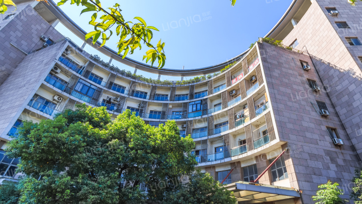 兴贤路650号外景图