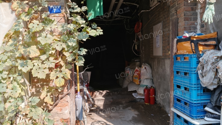 信华南里外景图