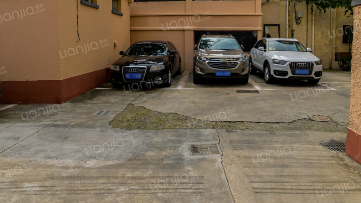 常熟路228弄外景图