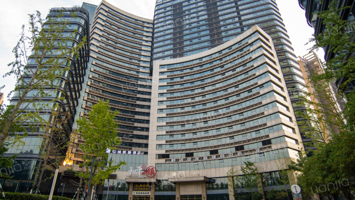 野风现代中心外景图