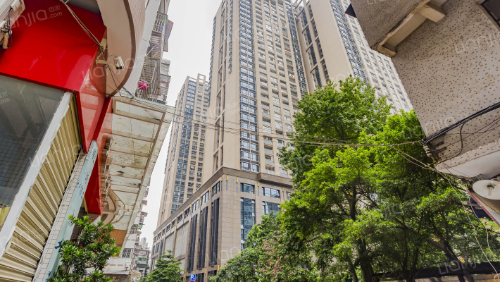 东方文德广场外景图