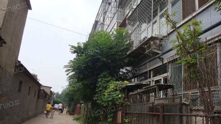 半壁店六建宿舍外景图