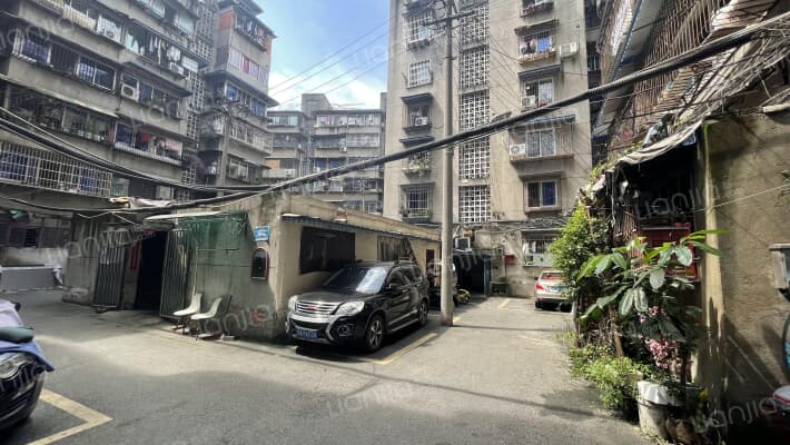 外化成五里墩东街92号外景图