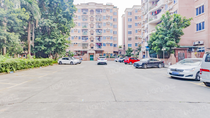 嘉湖山庄外景图