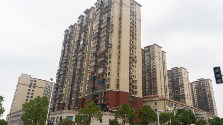 红建滨水铭城外景图