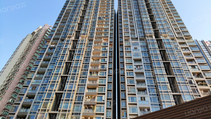 东风广场外景图