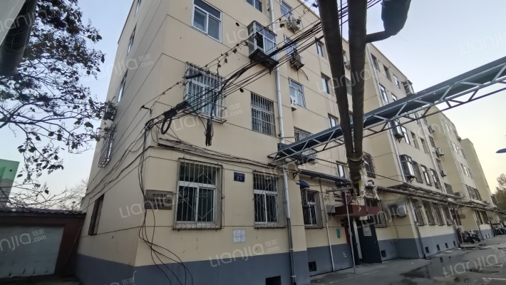 供销社家属楼外景图