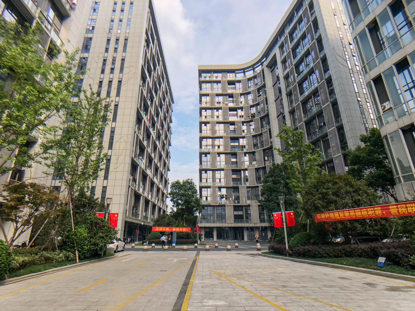 世嘉君座小区实景 4