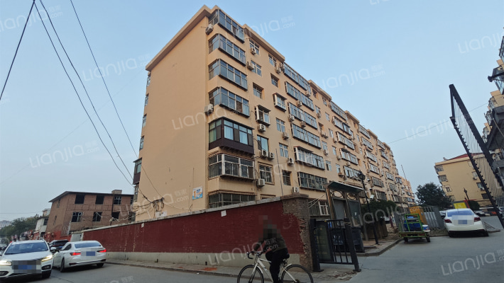 双冠小区外景图