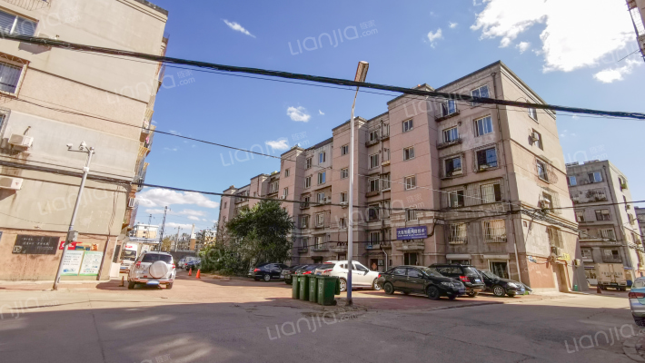 鸿宇小区外景图