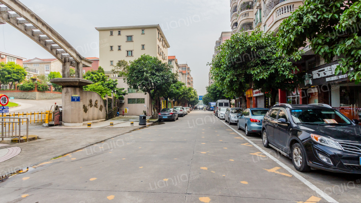 豪景花园外景图