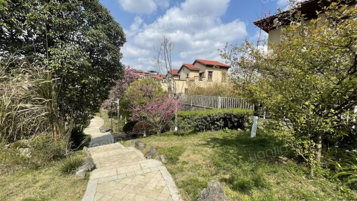 白晶谷24组团一期外景图