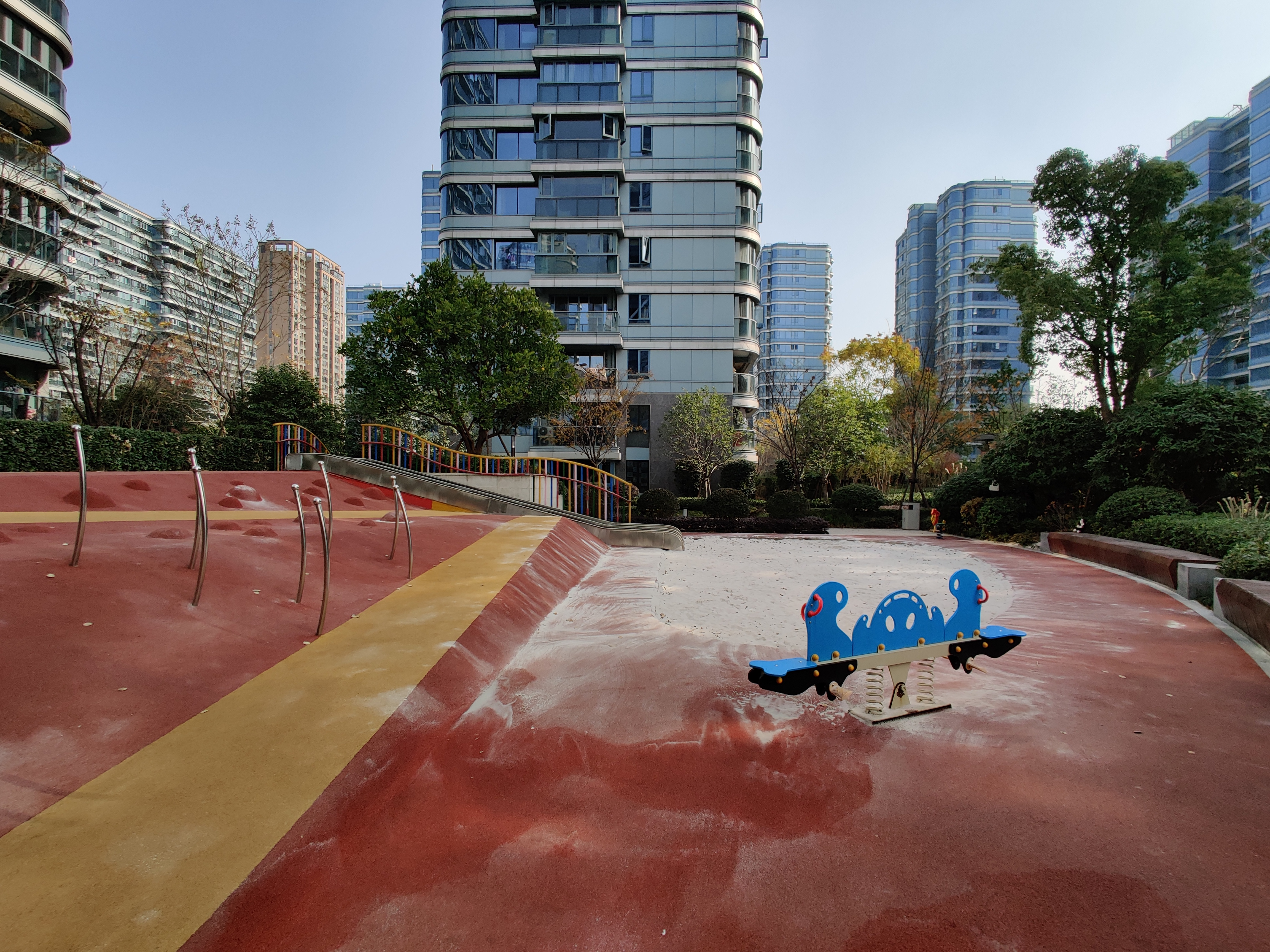 孔雀蓝轩小区实景 9