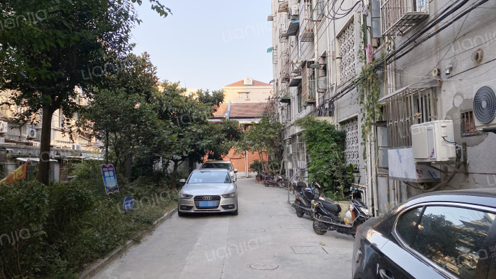 隆昌大楼外景图