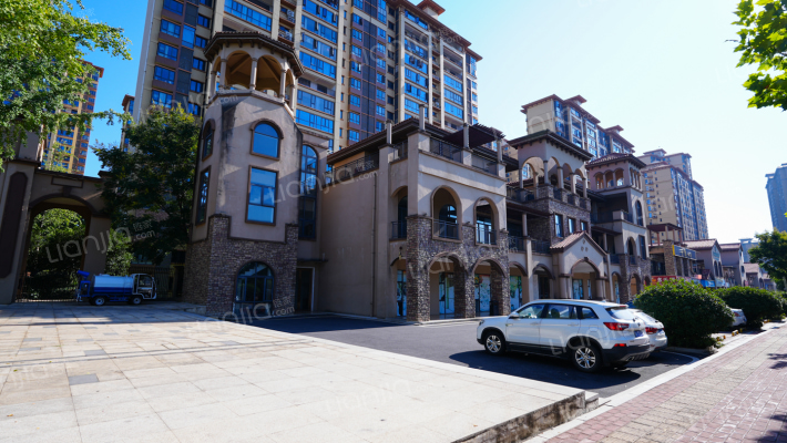 中建亮月湖外景图