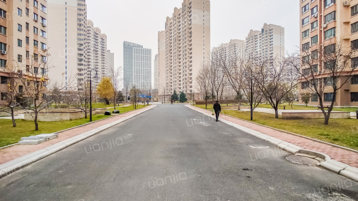 群力新城中区外景图