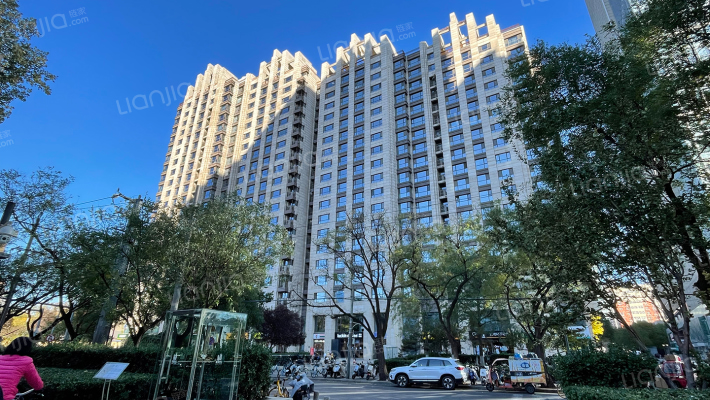 富力爱丁堡公馆外景图