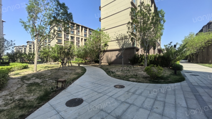 中骏云景台外景图