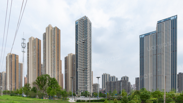 保利庭瑞阅江台江峯外景图