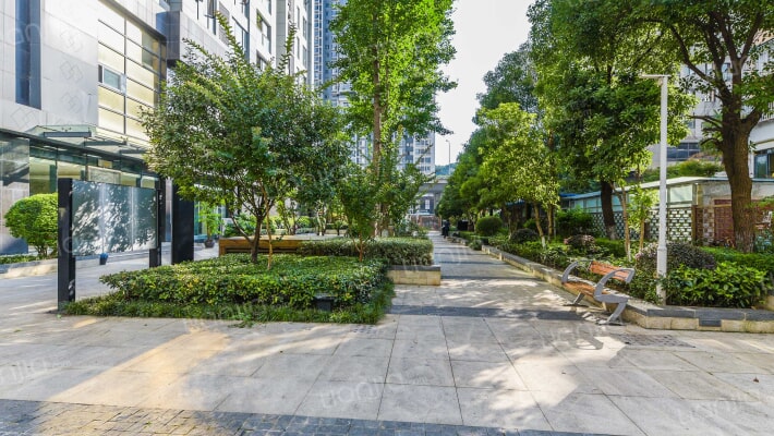 银海元隆广场B区外景图