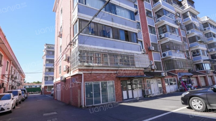 阳光公寓外景图