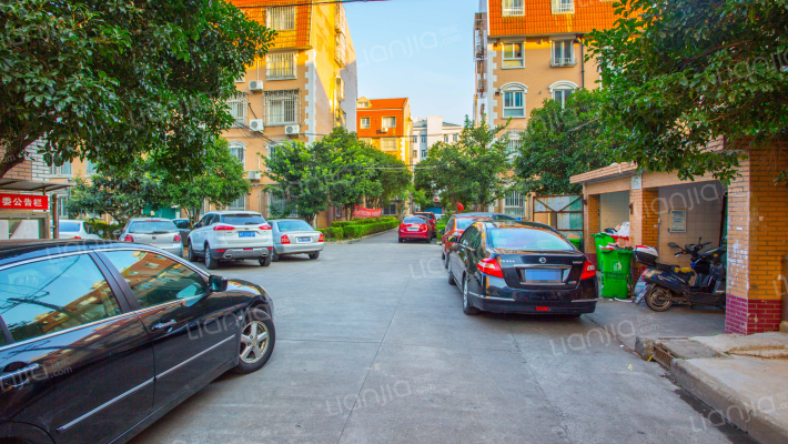 新川公寓外景图