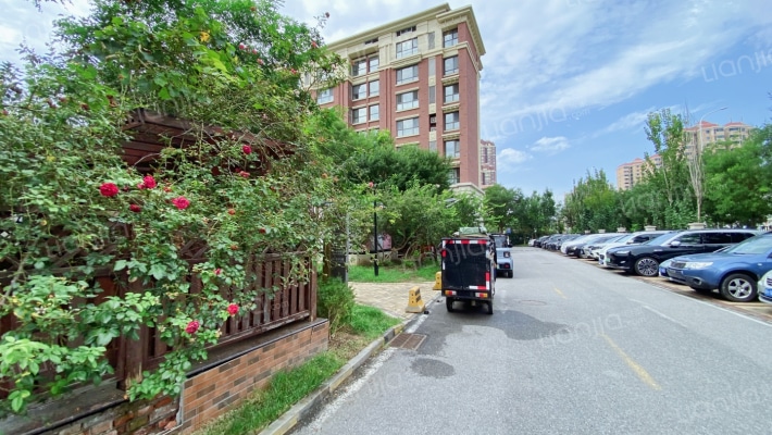 华远波士顿上东轩外景图