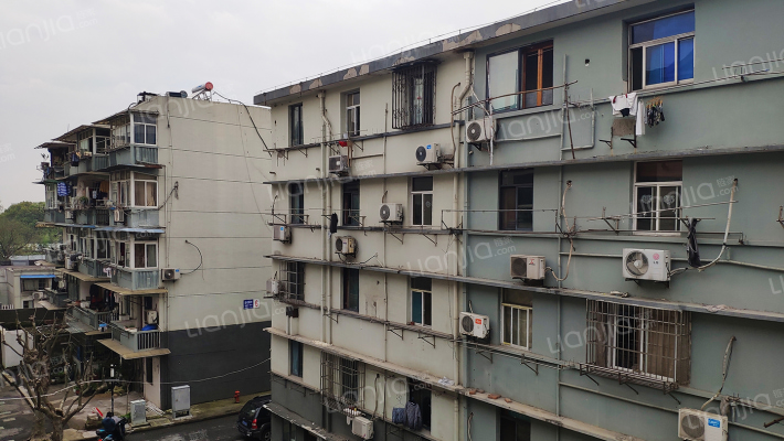 运动新村外景图