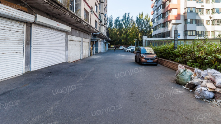 工大左岸外景图