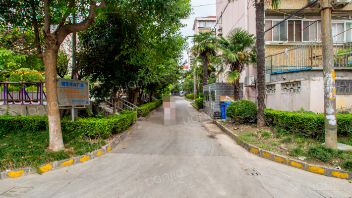 塘东小区外景图