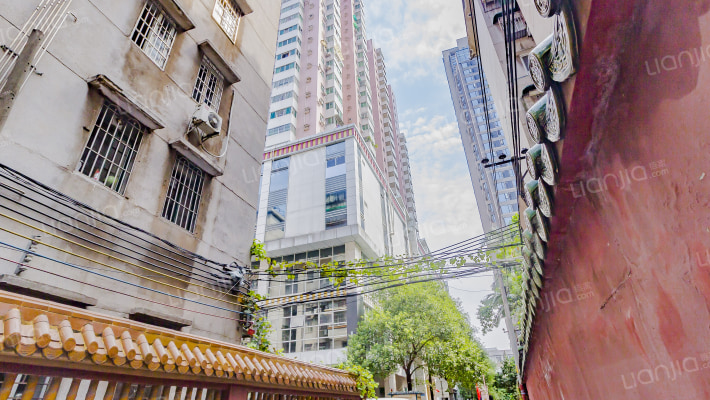 冠城大厦外景图