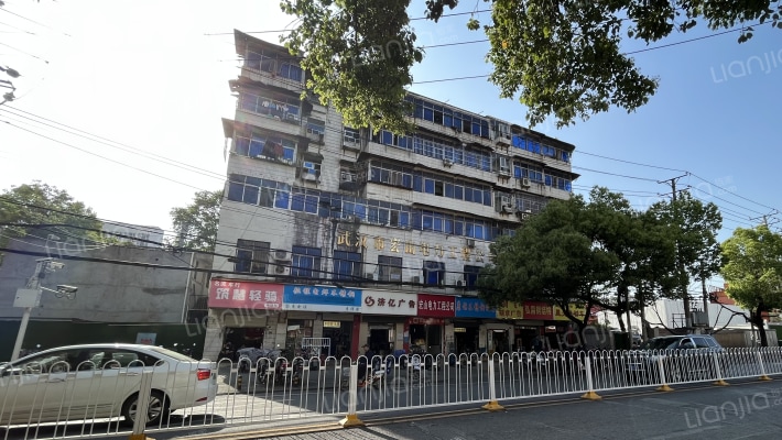 电力工程公司宿舍外景图