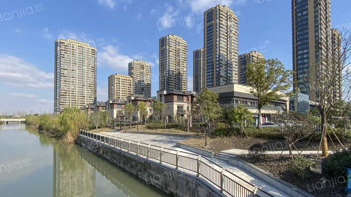 旭辉时代城外景图