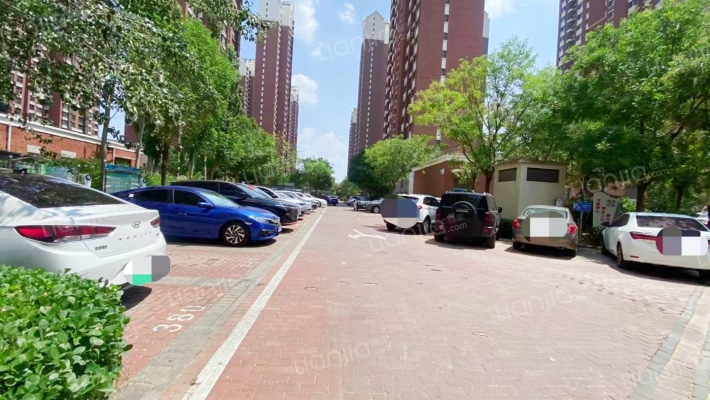 首创暖山外景图