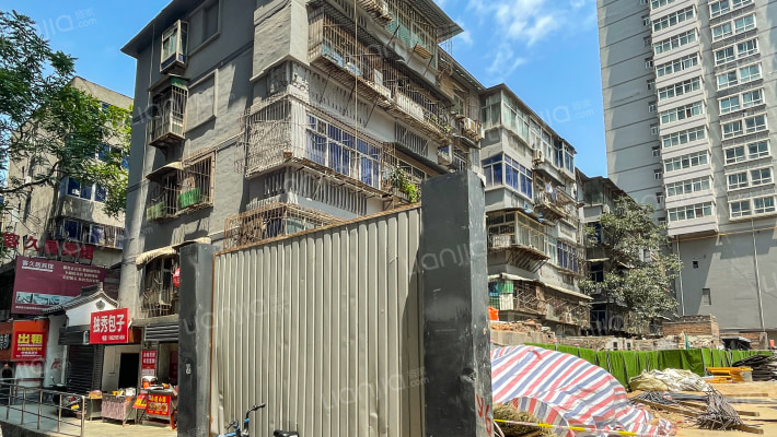 东关正街邮政局家属院外景图