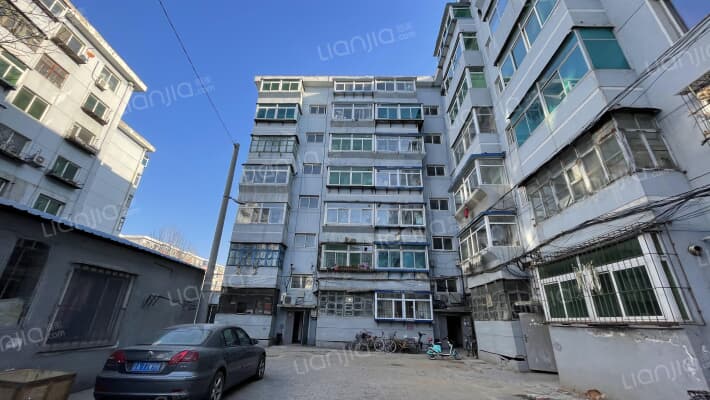 向工小区外景图