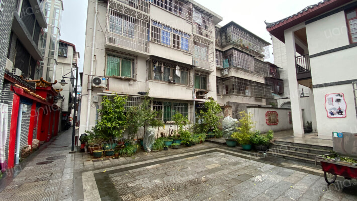 湖南省科技报社大院外景图