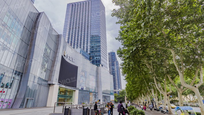 玄武湖金茂广场外景图