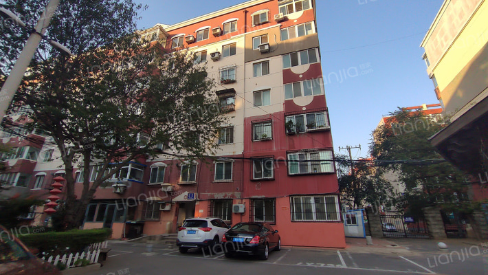 佳富公寓外景图