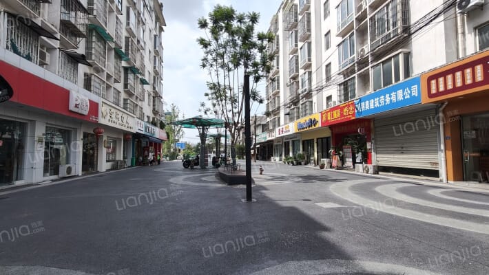 云馨苑小区外景图