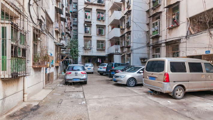 龙阳住宅楼外景图