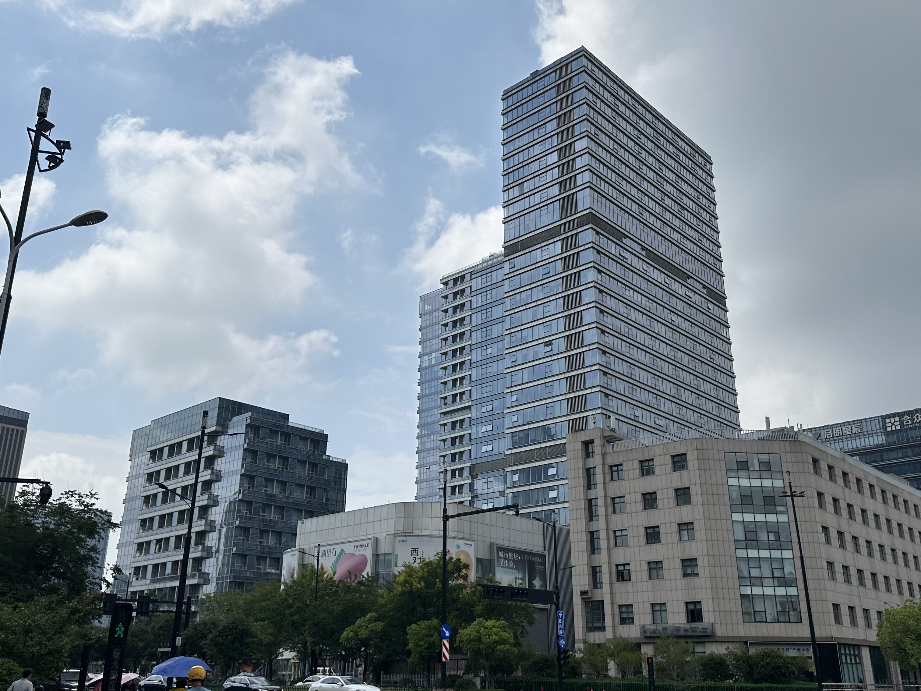 Starry City compound photo 5