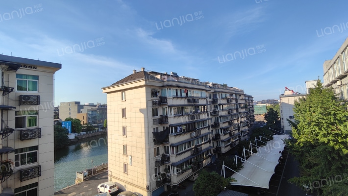 新苑小区外景图