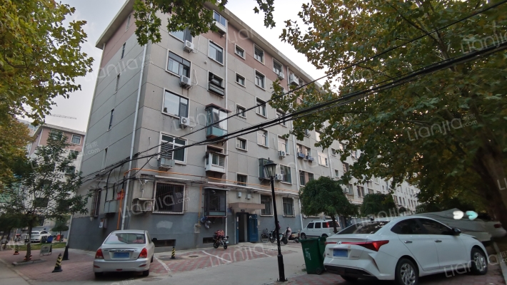 五里小区外景图