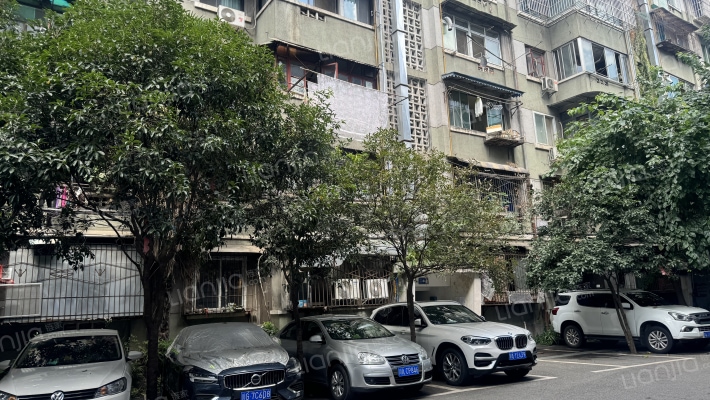 青羊东一路47号外景图