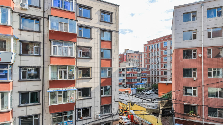 芷江路小区外景图