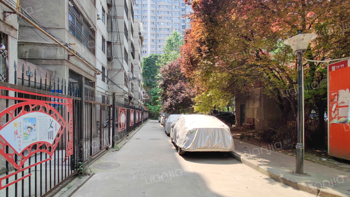 向红三村住宅小区外景图