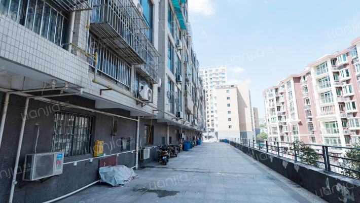 水岸明珠外景图