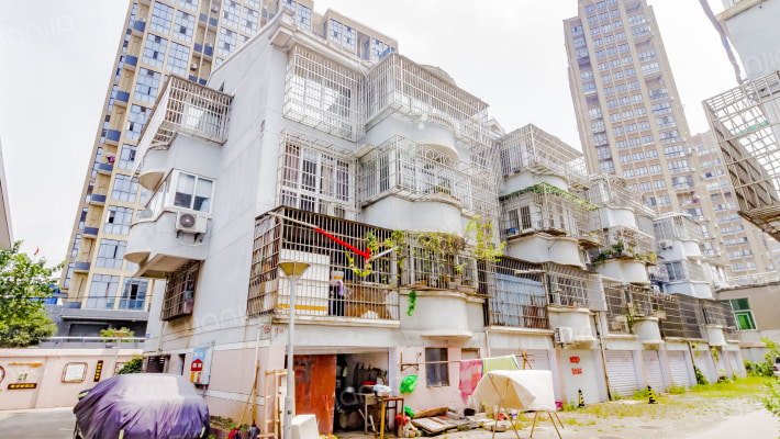 杨家漕路46弄外景图