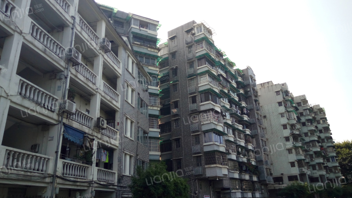 第三附属医院宿舍外景图